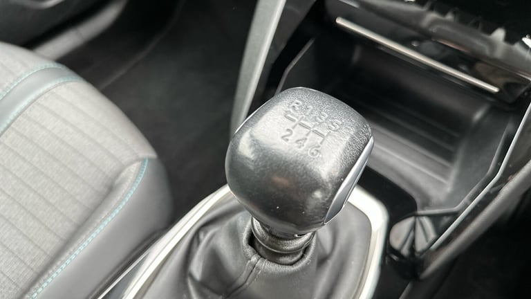 2021 Peugeot 2008 1.2 PureTech Allure Premium SUV 5dr Petrol Manual Euro 6 (s/s) (100 ps) SUV Pet...