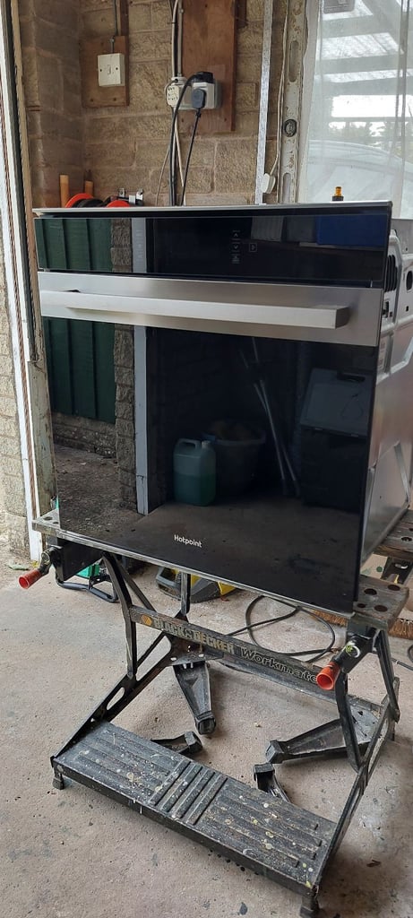 image for Hotpoint integrated oven/grill with pyro clean FXQP6