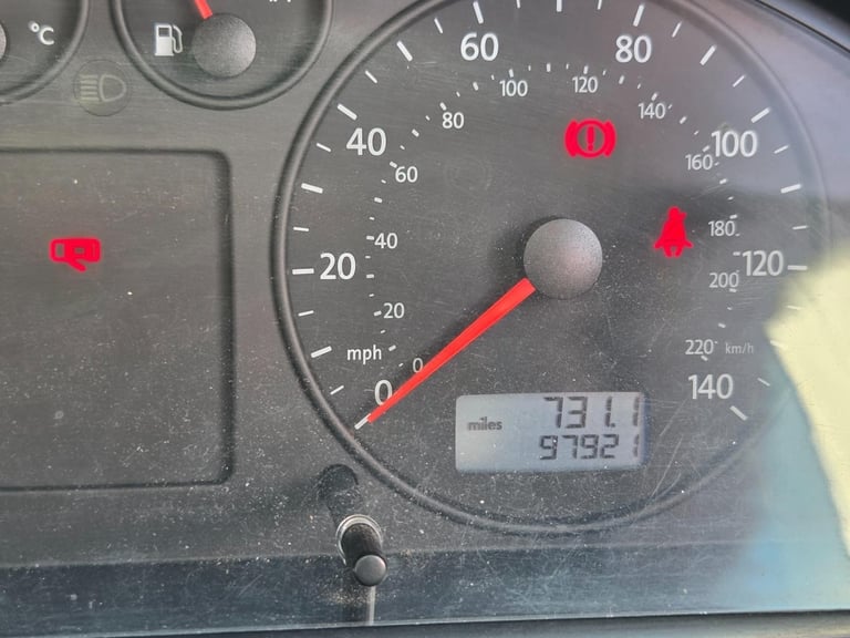 Volkswagen Transporter High Top Camper Van DIESEL MANUAL 2004/04