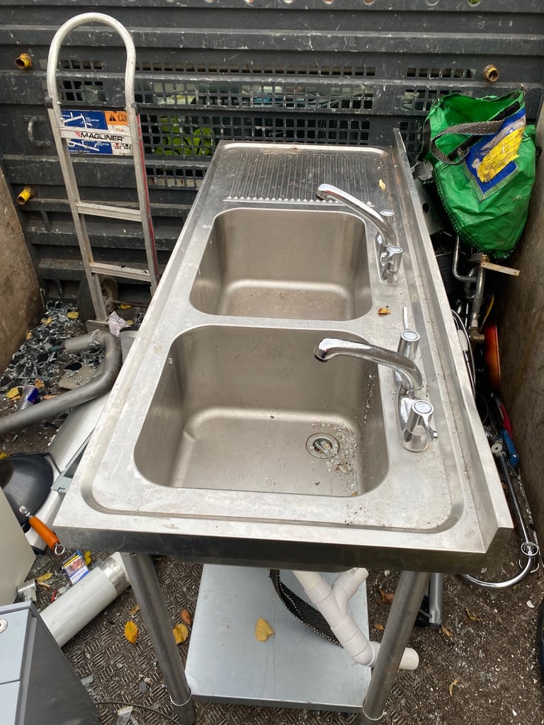 image for STAINLESS STEEL DOUBLE SINK STAND UP
