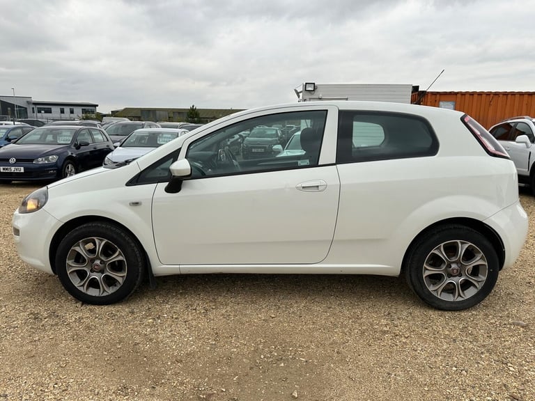 2015 Fiat Punto 1.2 Easy + Euro 6 3dr HATCHBACK Petrol Manual