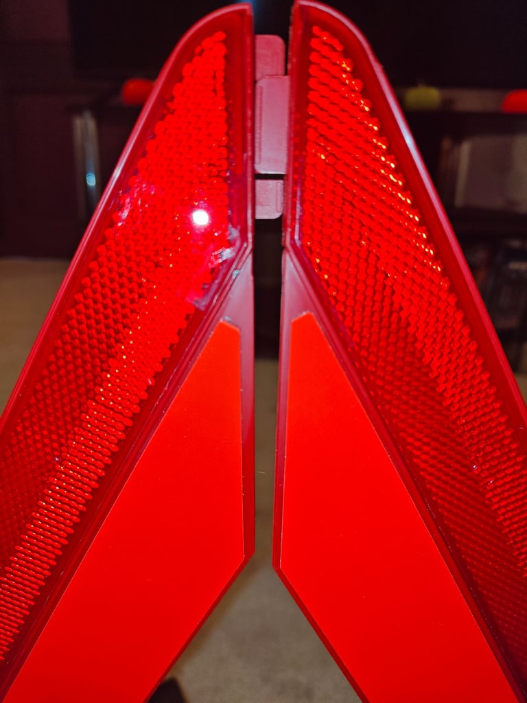 🚗 Emergency Car Warning Triangle in carry case – Made in Italy 🇮🇹