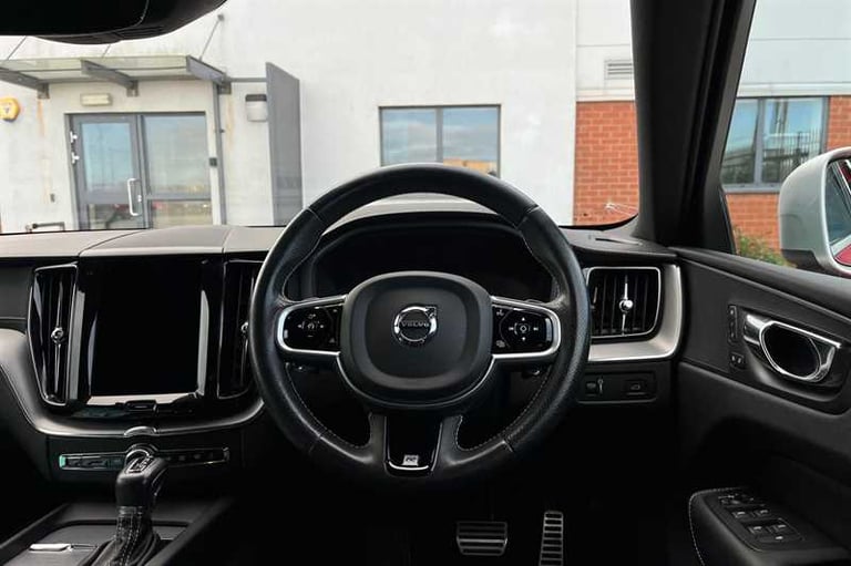 2018 Volvo XC60 2.0 T5 R-Design Pro SUV 5dr Petrol Auto AWD Euro 6 (s/s) (250 ps) SUV Petrol Auto...