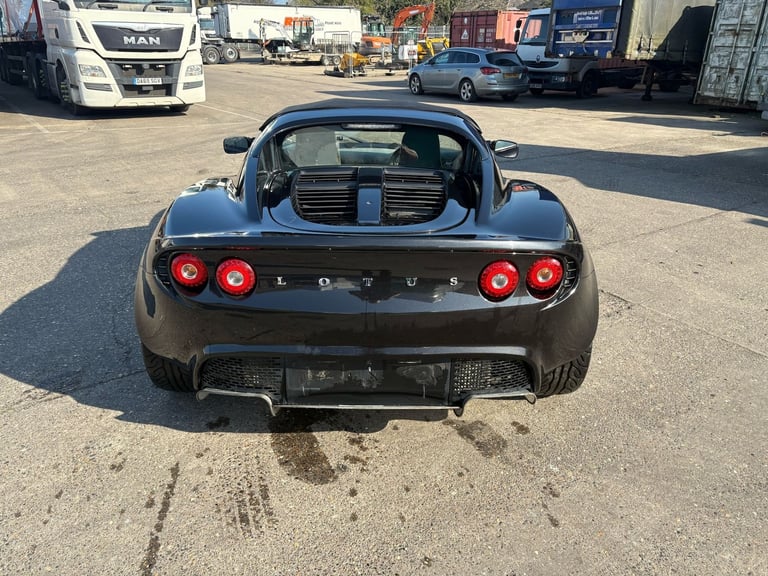 2005 Lotus Elise Elise 111R Touring 2dr CONVERTIBLE Petrol Manual