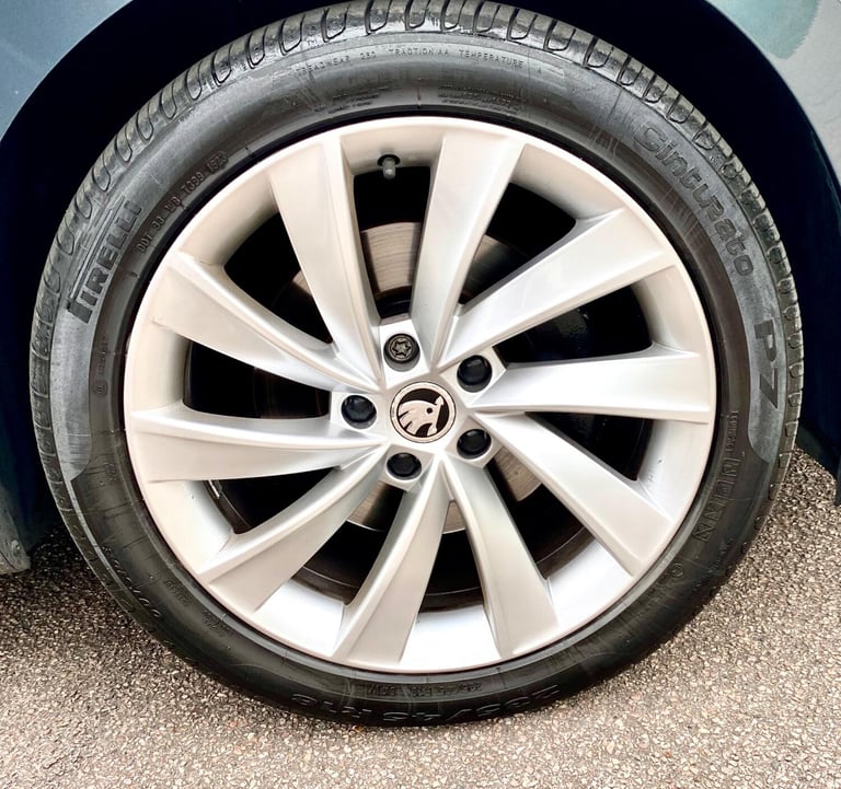 2018 Skoda Superb 2.0 TDI SE L Executive DSG Euro 6 (s/s) 5dr ESTATE Diesel Automatic