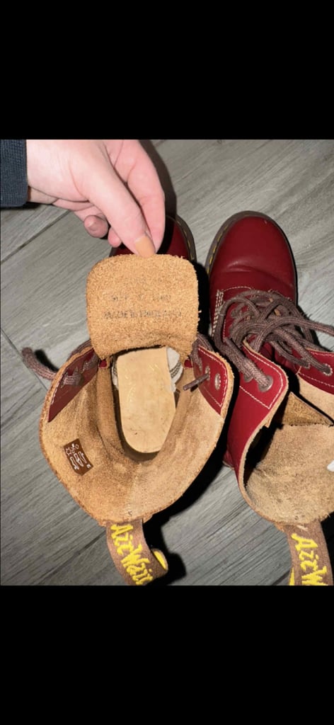 Dr martens (size 4) like new