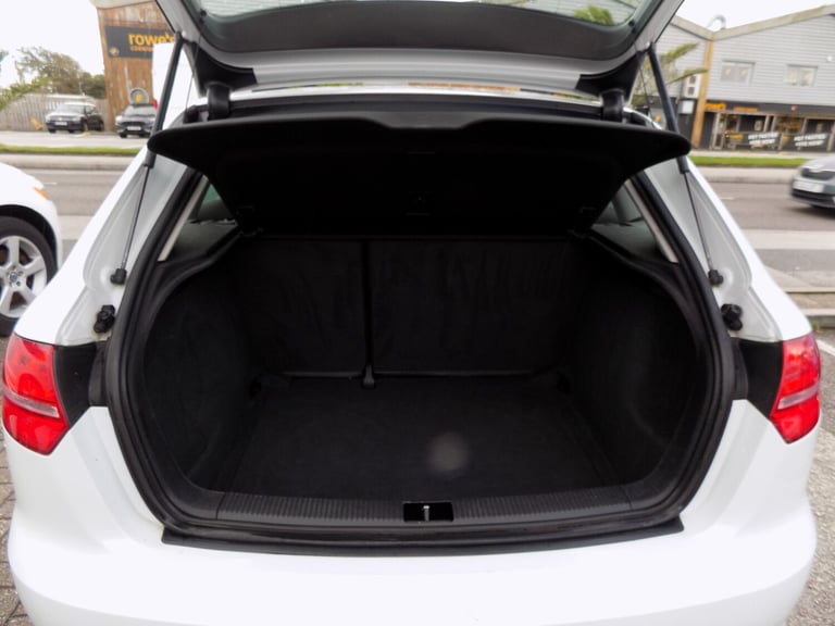 2013 Audi A3 1.6 TDI Sport 5dr HATCHBACK Diesel Manual