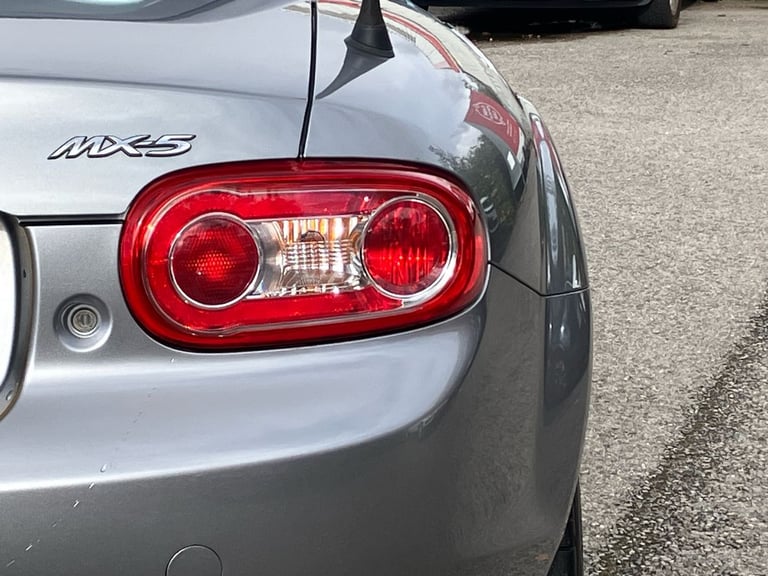 2013 Mazda MX-5 2.0i Sport Tech 2dr Coupe PETROL Manual