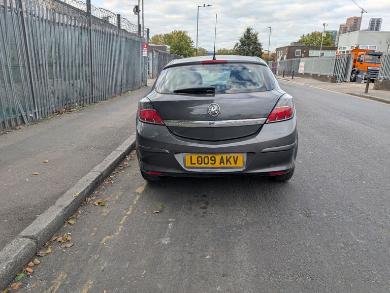 Vauxhall, ASTRA, Hatchback, 2009, Other, 1796 (cc),5 doors - Image 3