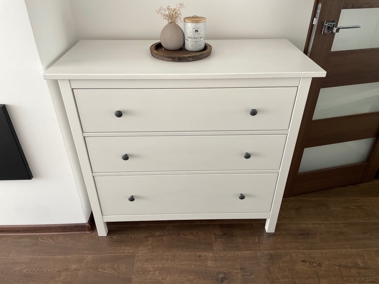 Ikea Hemnes chest of drawers white