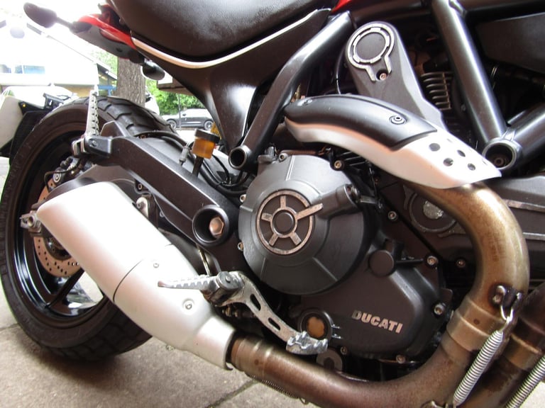 DUCATI SCRAMBLER 800  FULL SERVICE , ONE PREVIOUS OWNER ,VERY LOW MILES