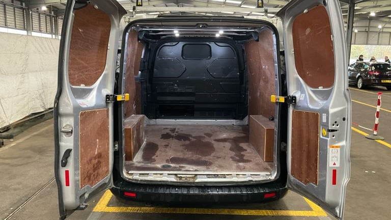 2021 Ford Transit Custom L1 H1 Leader Premium TDCI 105 ps SWB With Air Conditioning, Sat Nav , Ro...