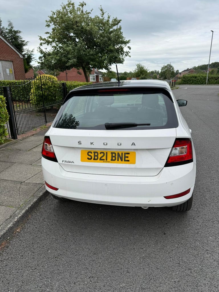 Skoda, FABIA, Hatchback, 2021, Semi-Auto, 999 (cc), 5 doors
