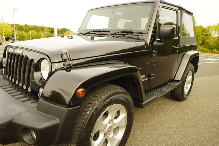 2015 Jeep Wrangler 2.8 CRD Overland 2dr Auto CONVERTIBLE DIESEL Automatic