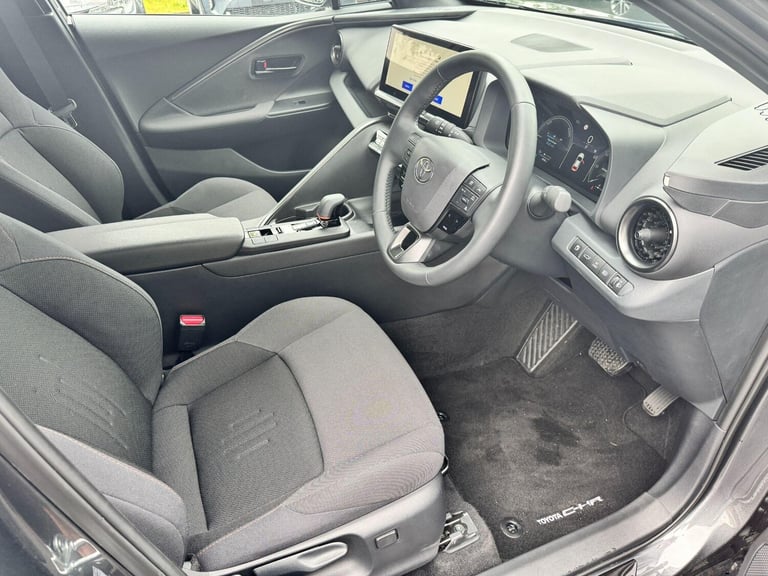 2025 Toyota C-HR 2.0 VVT 13.6kWh Design CVT Euro 6 (s/s) 5dr HATCHBACK Petrol/Electric Hybrid Aut...