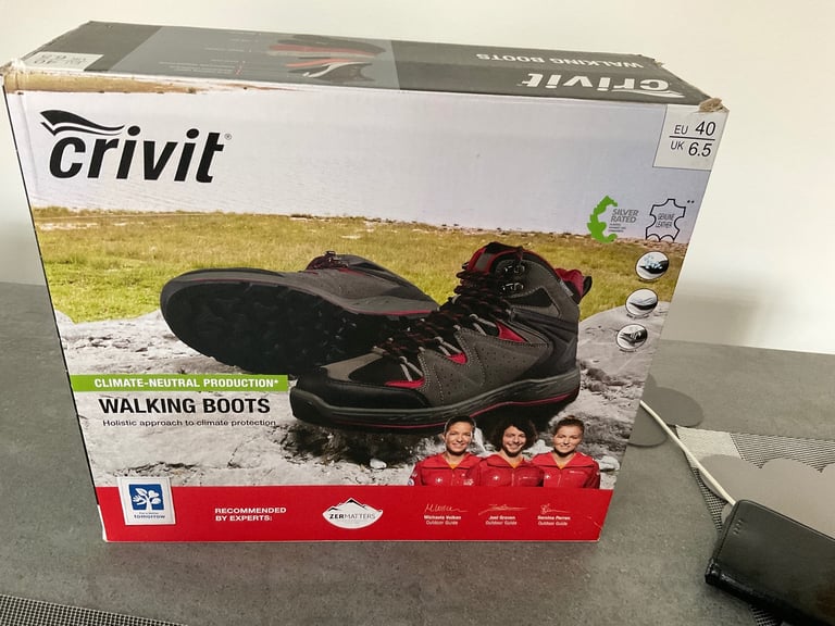 image for WALKING BOOTS 6.5 UK SIZE