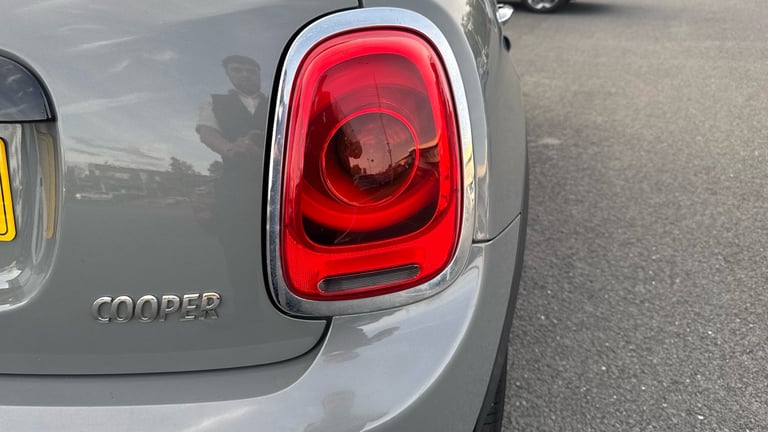 2017 MINI Hatch 1.5 Cooper 5dr Auto Petrol Hatchback Hatchback Petrol Automatic