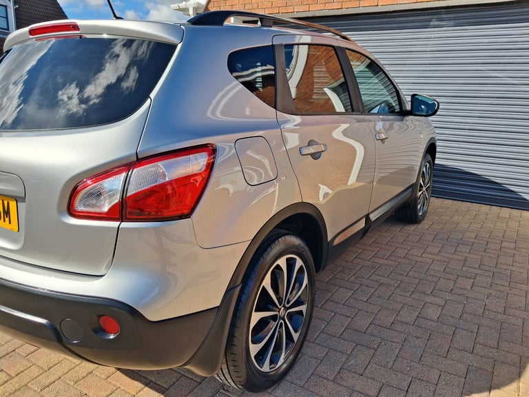 **SPACIOUS FAMILY CAR**NISSAN QASHQAI 1.6 360 VISION**5DR HATCH**SUV**