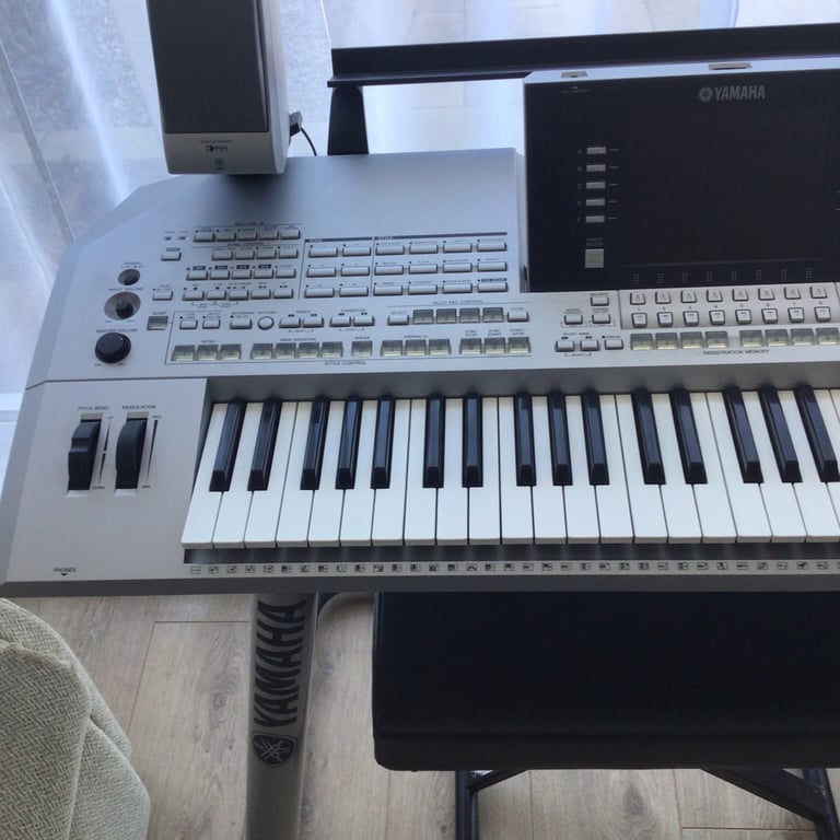 Yamaha tyros two keyboard 