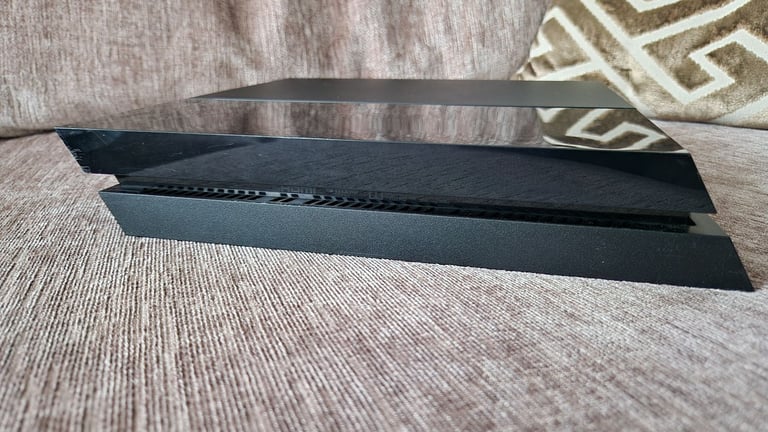 Sony Playstation 4 PS4 Game Console 500Gb FW9.03