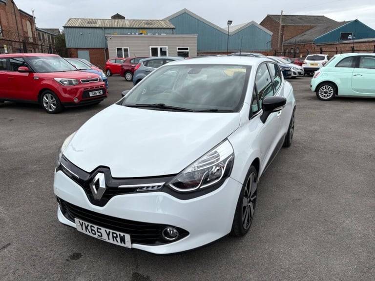image for Renault Clio 0.9 TCE 90 Dynamique S Nav 5dr Petrol Manual Petrol