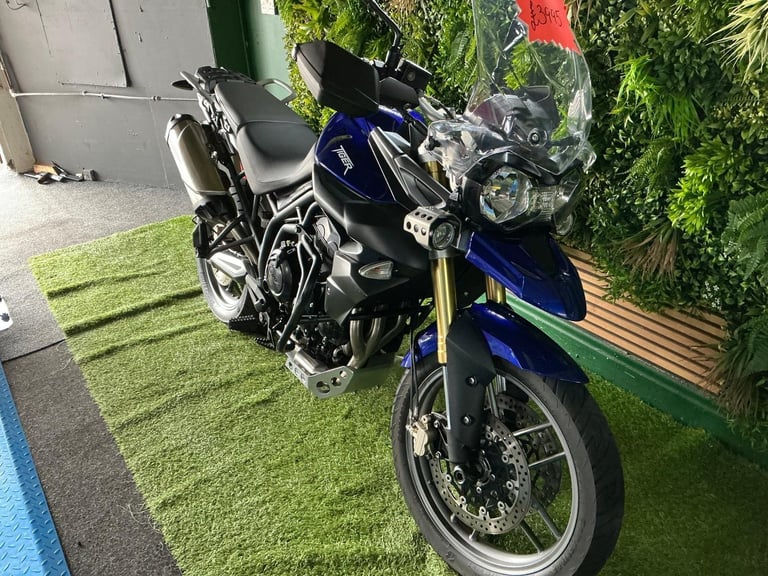 Triumph Tiger 800 free delivery 