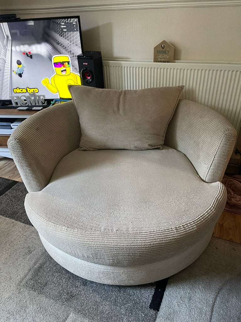 Cuddle chair/round chair, DFS