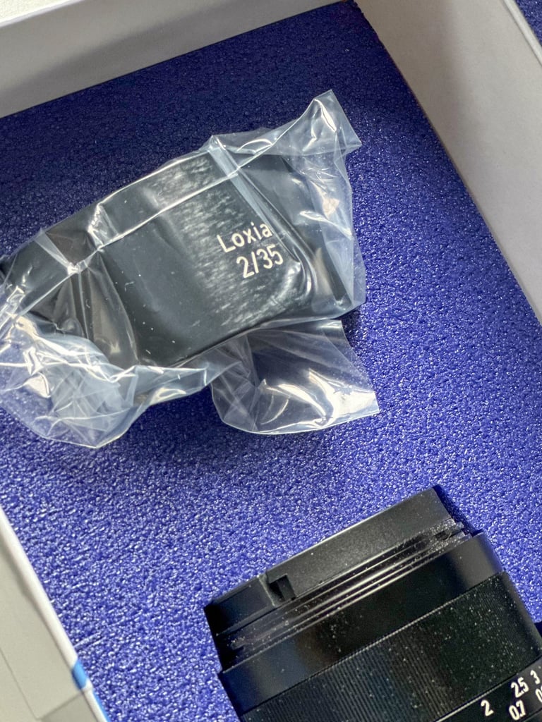 Zeiss Loxia 2/35 lens boxed