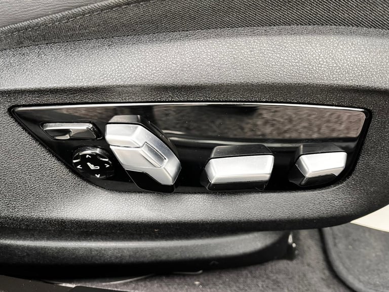 2021 BMW 5 Series 3.0 530d MHT M Sport Steptronic xDrive Euro 6 (s/s) 4dr SALOON Diesel/Electric ...