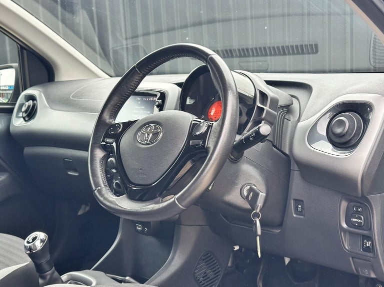 2020 Toyota AYGO 1.0 VVT-i X-Play 5dr HATCHBACK PETROL Manual