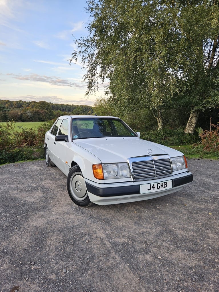 1992 Mercedes-Benz 200E