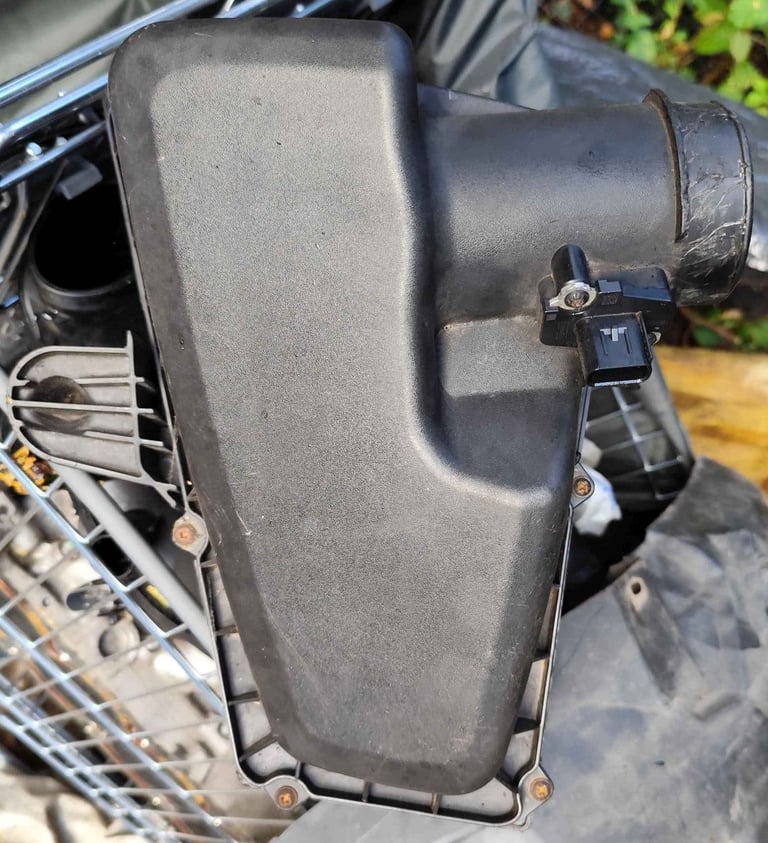 FORD MONDEO MK4 / GALAXY MK3 /S-MAX MK2 2.0 AIR FILTER BOX - £15