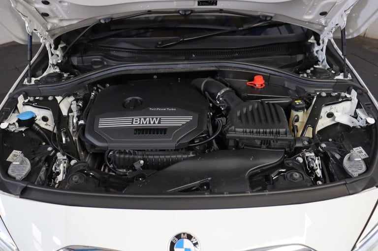 2021 BMW 1 Series 1.5 118i M Sport 5dr DCT (PAN ROOF, 19 inchALLOYS) Hatchback Petrol Automatic