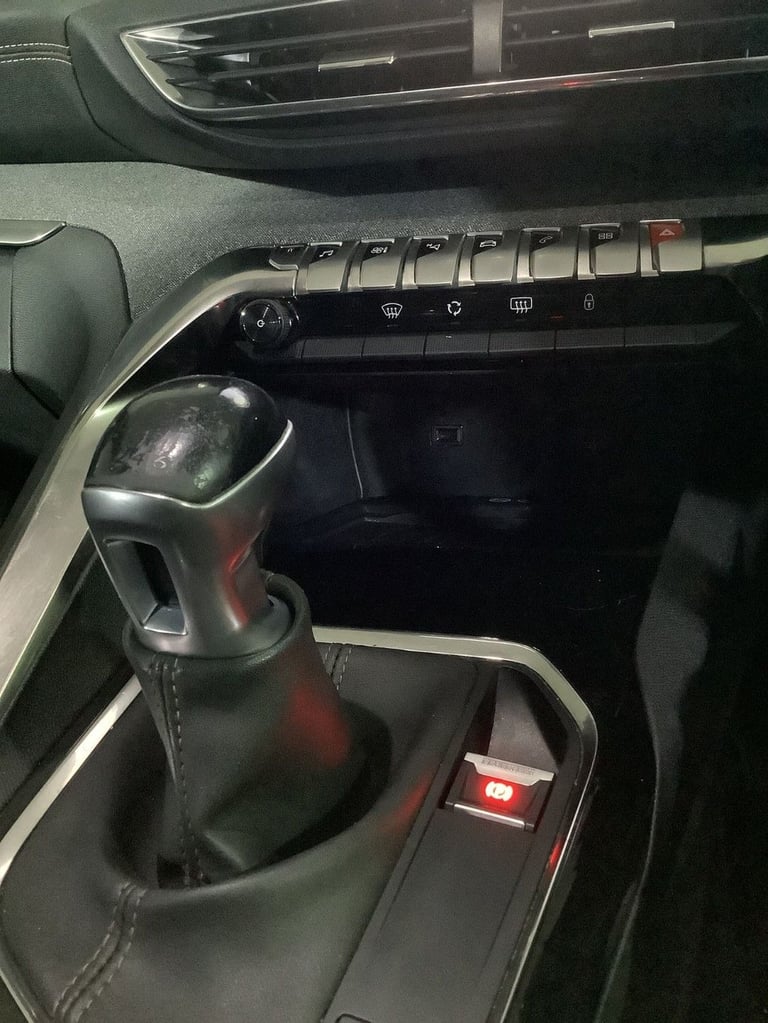 2018 Peugeot 3008 1.2 PureTech GT Line SUV 5dr Petrol Manual Euro 6 (s/s) (130 ps) HATCHBACK Petr...