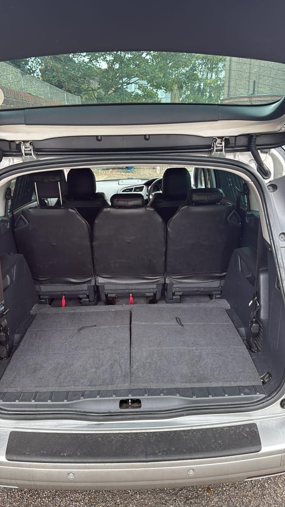 Peugeot, 5008, MPV, 2016, Semi-Auto, 1560 (cc), 5 doors