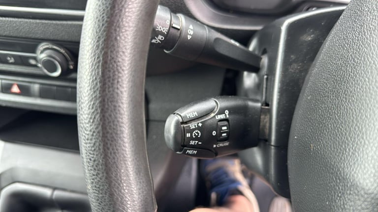 2023 Peugeot Expert 1.5 Bluehdi 1000 Professional Premium + Standard Panel Van Panel Van Diesel M...