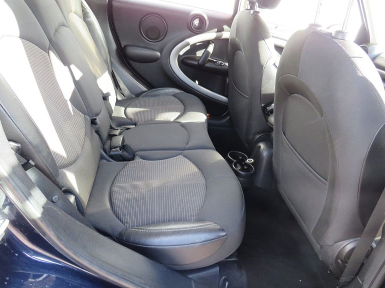 2015 MINI Countryman 1.6 Cooper 5dr Auto HATCHBACK PETROL Automatic