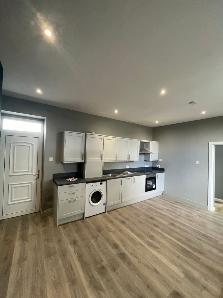 Two bed ground floor apartment in Witton Park