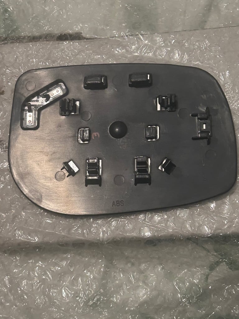 Toyota Yaris side mirror 