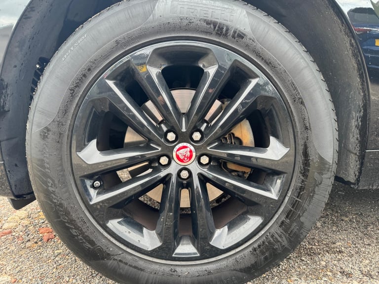 2019 Jaguar F-Pace 2.0d R-Sport 5dr Auto ESTATE DIESEL Automatic