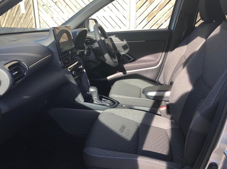 2025 Toyota Yaris 1.5 Hybrid Design 5dr CVT Estate Hybrid Automatic