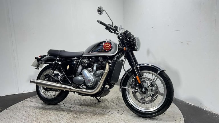 BSA Gold Star 650 2024 only 324 miles retro bike with a twist 650cc single