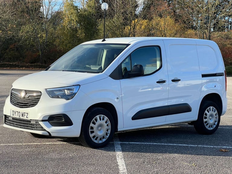 2020 Vauxhall Combo 1.5 Combo 2300 Sportive S/S Panel Van Diesel Manual