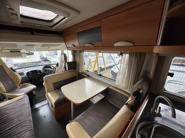 Hymer B544 5 berth  DIESEL MANUAL 2006/06