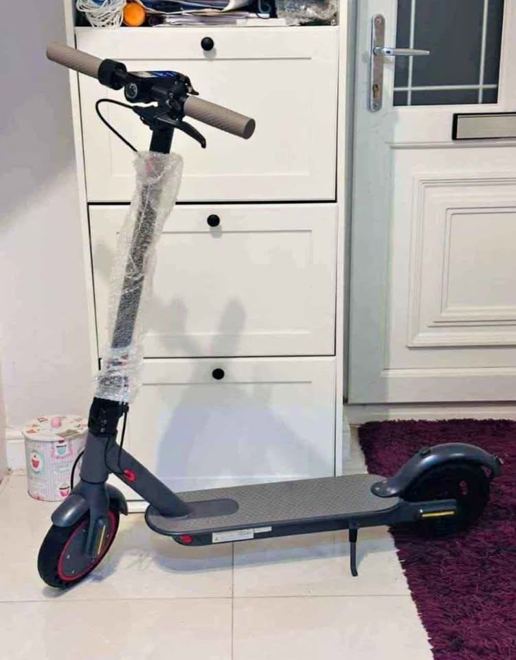 AOVO ES80 Electric Scooter