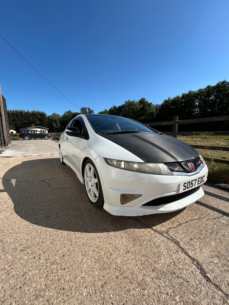 HONDA CIVIC 2.0 TYPE R GT CHAMPIONSHIP WHITE 