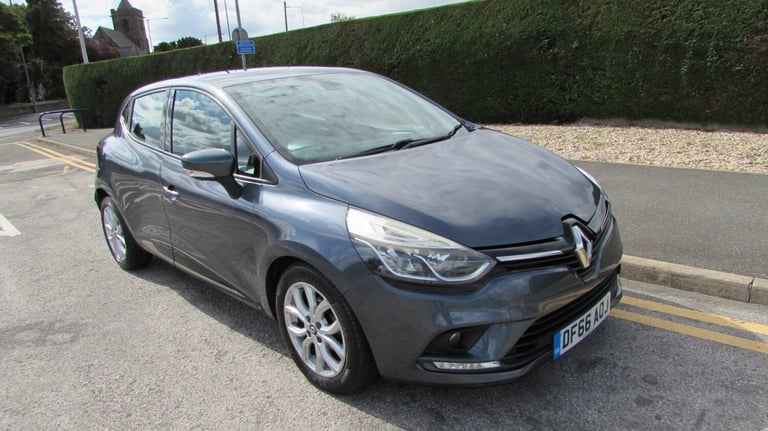 image for 2016 Renault Clio 1.5 dCi 90 Dynamique Nav 5dr HATCHBACK Diesel Manual