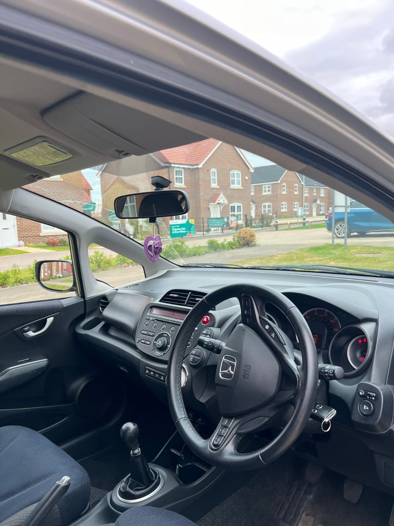 Honda Jazz I-VTEC ES Plus 1.4L PETROL 2015