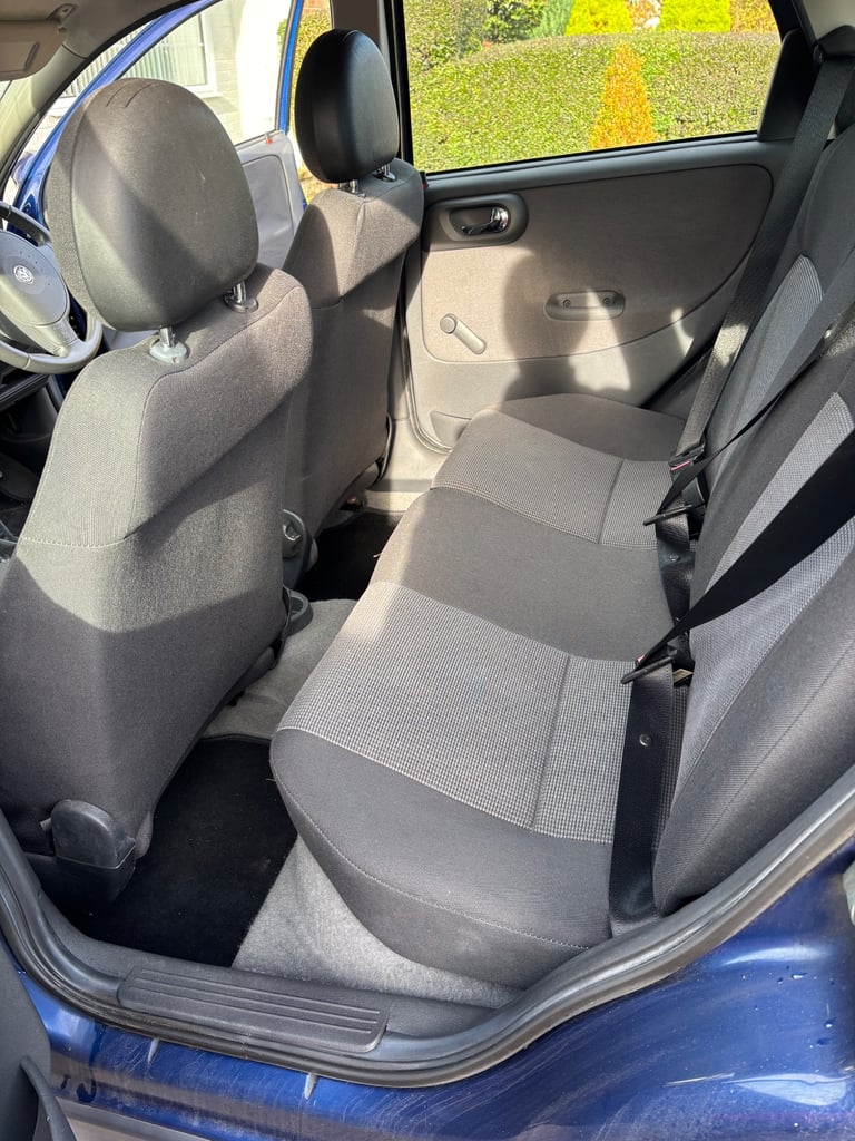 Vauxhall, CORSA, Hatchback, 2004, Manual, 1199 (cc),5 doors - Image 4