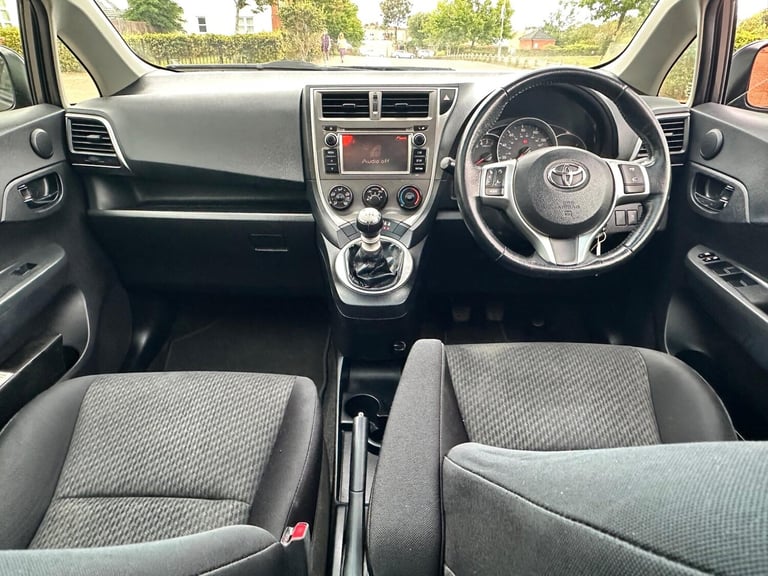 2011 Toyota Verso 1.33 Dual VVT-i T Spirit Euro 5 5dr MPV Petrol Manual